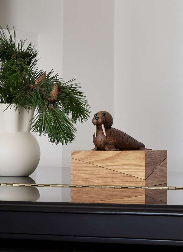 Spring Copenhagen Wally - Male Seal Wooden Figure